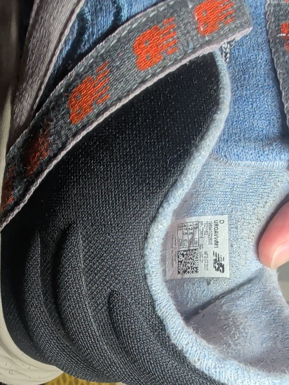 Mens New Balance ROAV M13